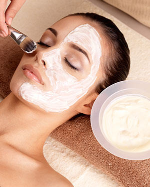Aquagold Deluxe Facial Near Me in Avon, CT